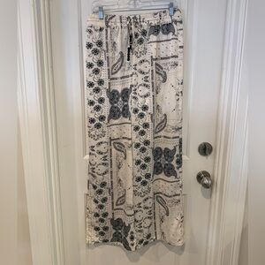 Rachel Zoe white and black paisley print wide leg pants with drawstring waist